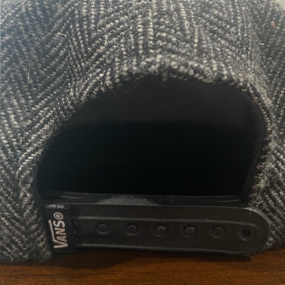 Vans hat - Picture 2 of 2